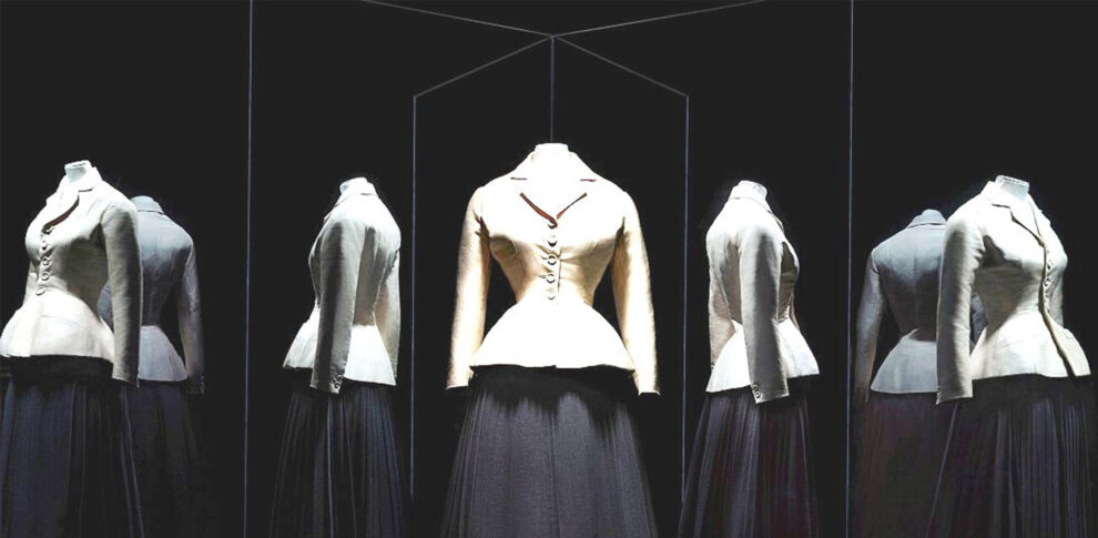 Το θρυλικό Bar Jacket του Dior έγινε 73 ετών