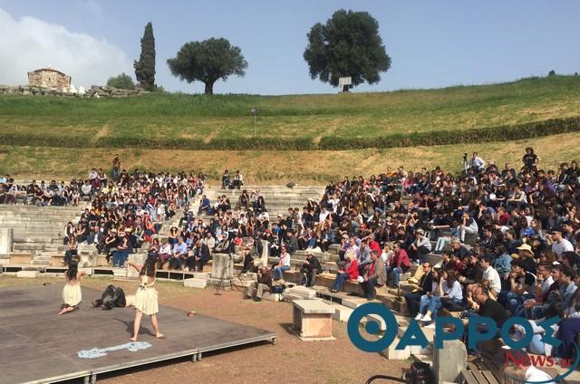 Λαμπρή πρεμιέρα για το 7ο Διεθνές Νεανικό Φεστιβάλ Αρχαίου Δράματος στην Αρχαία Μεσσήνη