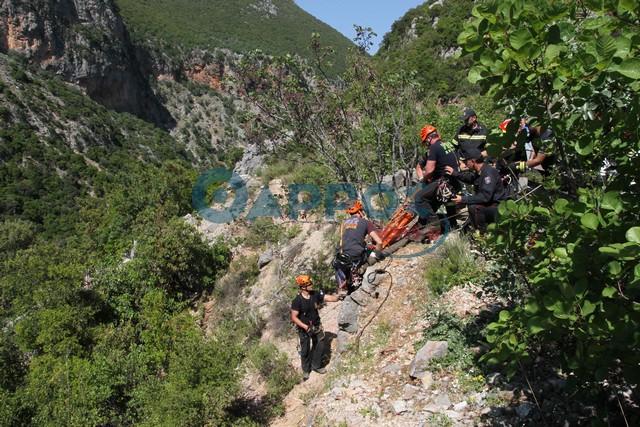 Ανασύρθηκε από Πυροσβέστες ο άτυχος άνδρας στον Ταϋγετο (Φωτογραφίες)