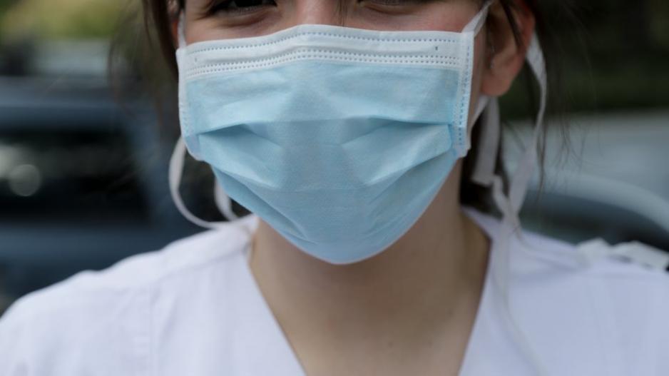 8.000 χειρουργικές μάσκες από Παμμεσσηνιακή Ομοσπονδία Αμερικής – Καναδά στα νοσοκομεία της Μεσσηνίας