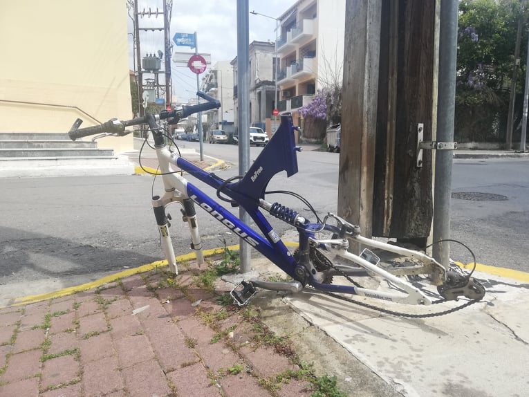 Δεν άφησαν τίποτα