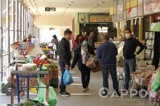 Αυστηρότερα μέτρα εξετάζει  η κυβέρνηση για τις λαϊκές αγορές