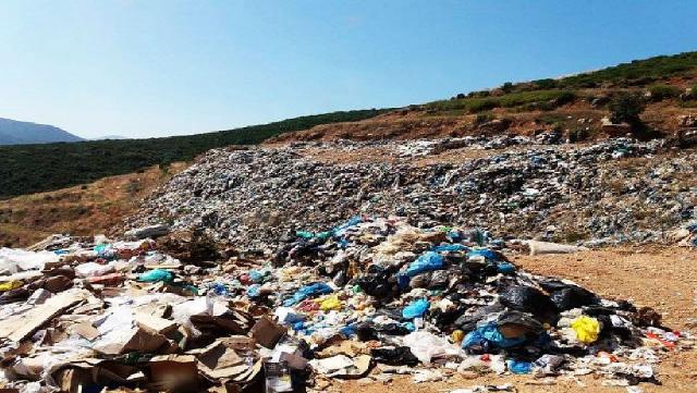 Πρόστιμο Νίκα και παραπομπή στον εισαγγελέα για το νέο παράνομο σκουπιδότοπο στο Αλιμάκι
