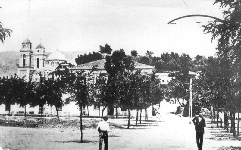 Η ιστορία της πλατείας της Φραγκόλιμνας στην Καλαμάτα μέσα απ΄το φωτογραφικό φακό …
