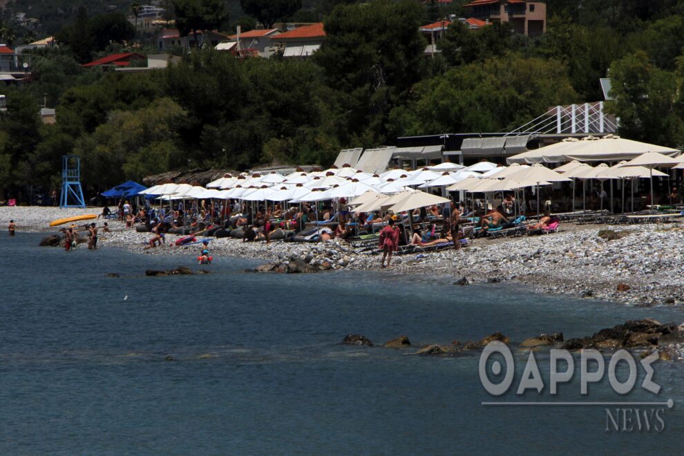 Αρκετός κόσμος στην Καλαμάτα για το τριήμερο του Αγ. Πνεύματος (φωτογραφίες)