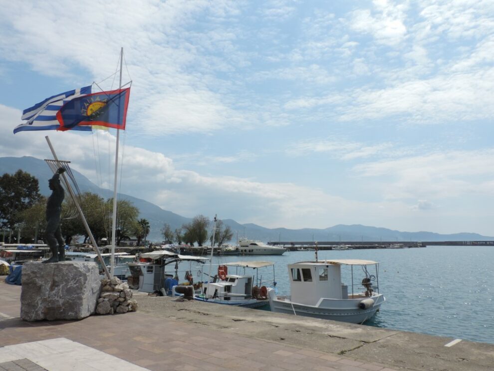 Ακίνδυνη κηλίδα στο λιμάνι