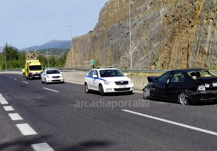 Τροχαίο ατύχημα πριν τη σήραγγα του Καλογερικού