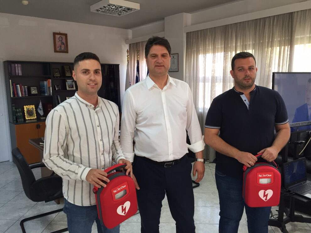 Δωρεά δύο απινιδωτών στο Δήμο Μεσσήνης