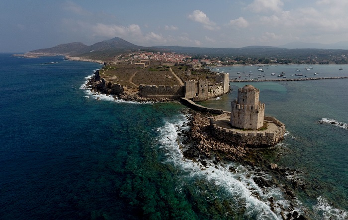 Δημοπρατείται η μελέτη προστασίας Κάστρου και οικισμού της Μεθώνης