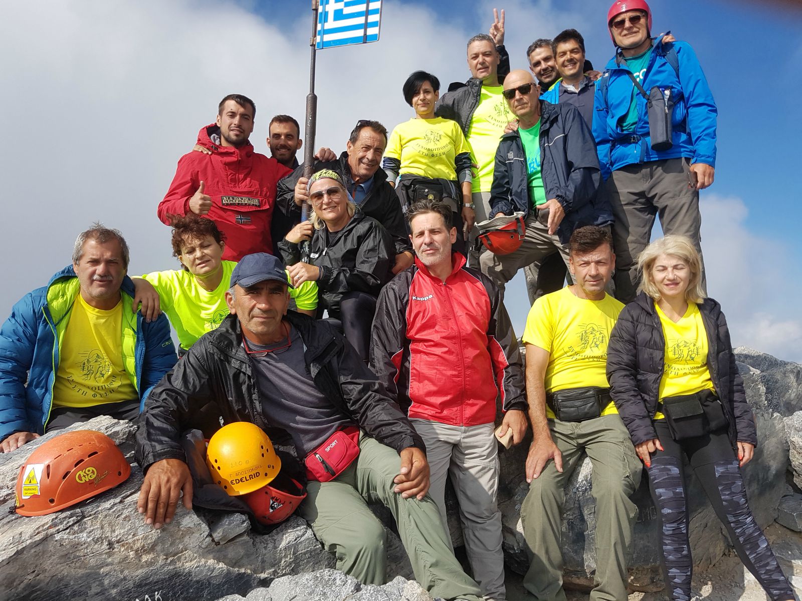 Στην κορυφή του Ολύμπου…  με τους “Συνοδοιπόρους στη Φύση”