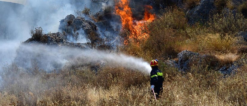 Μεγάλη φωτιά στη Μεταμόρφωση