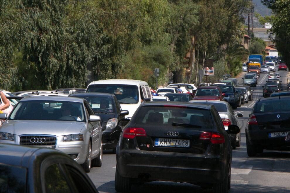 Αυξημένη η κίνηση, προσοχή στου δρόμους