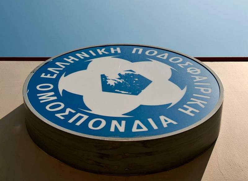 Συνεχίζεται η αναμονή στην Καλαμάτα, το μπαλάκι σε Αυγενάκη για Football League ή ενωμένη Β’ Εθνική