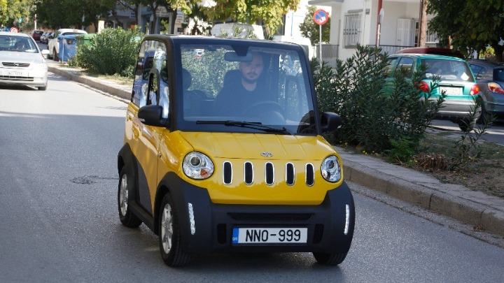 ΥΠΕΝ: Όλα τα βήματα για την αίτηση επιδότησης αγοράς ηλεκτρικού οχήματος