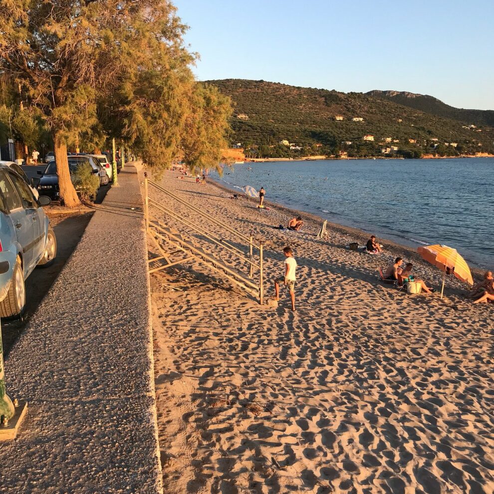 60χρονος Ιταλός σώθηκε από πνιγμό την τελευταία στιγμή στην παραλία της Σάντοβας