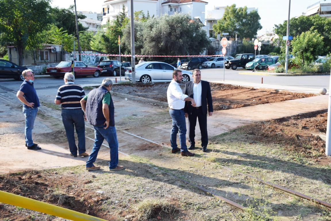 Ενισχύεται το πράσινο, φυτεύονται  νέα δέντρα στην Καλαμάτα