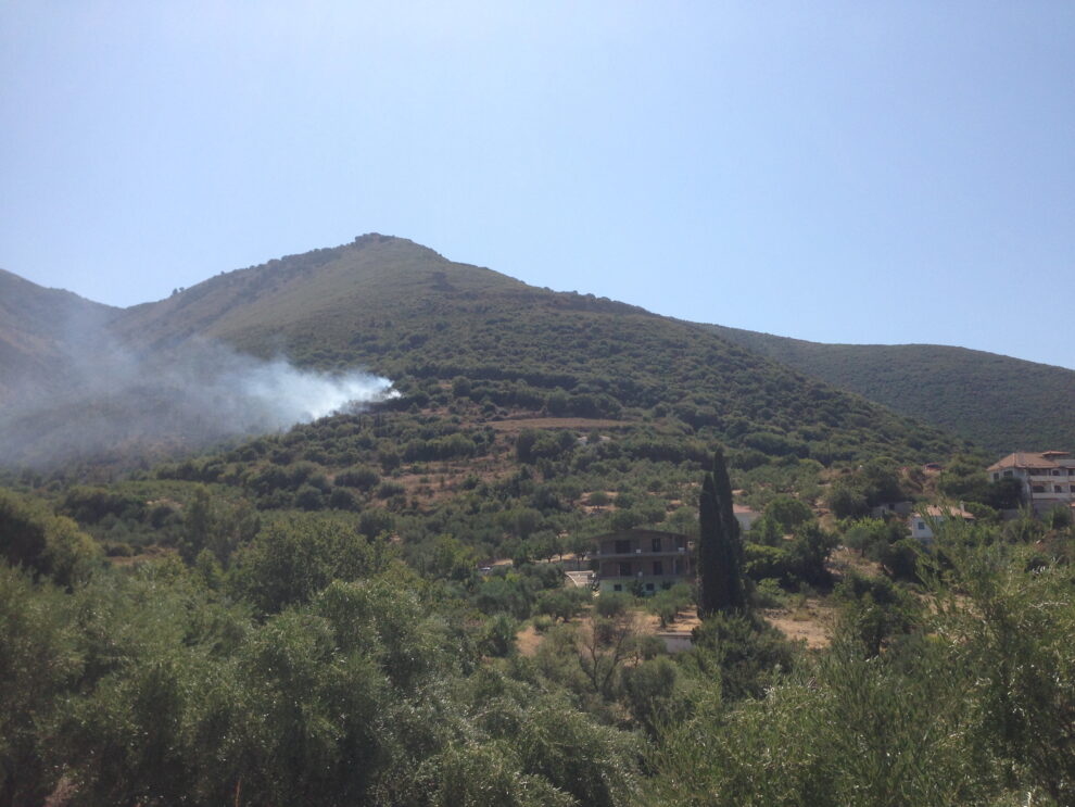 Νέα φωτιά χθες στους Άνω Μπλεμενιάνους προβληματισμός  σε Αρχές, τρόμος σε κατοίκους