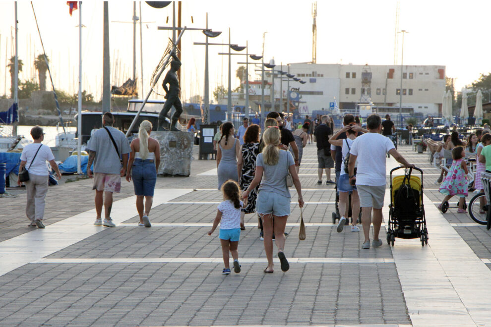 Ελληνικό «σωσίβιο» στον τουριστικό Αύγουστο της Μεσσηνίας