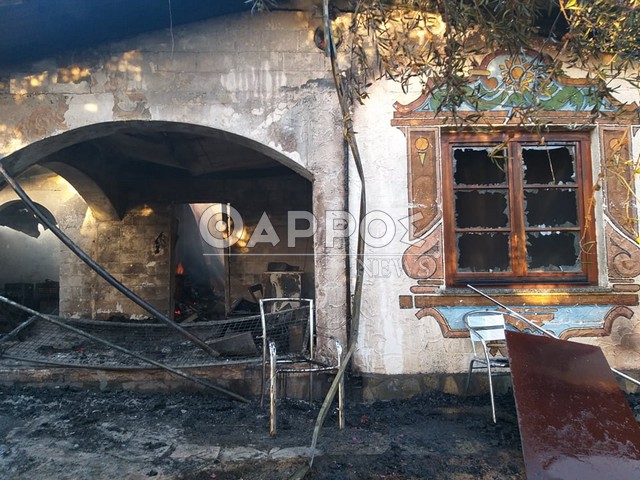 Μονοκατοικία καταστράφηκε ολοσχερώς από φωτιά στην Παλιόχωρα Αβίας(φωτογραφίες)
