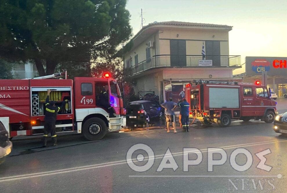 Ασπρόχωμα: Φλεγόμενο αυτοκίνητο «καρφώθηκε» σε κατάστημα