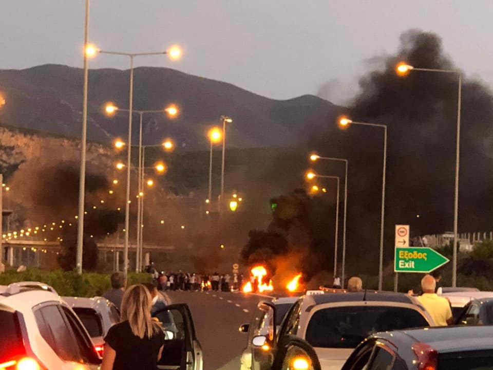 Φωτιές και επεισόδια σε όλη την Πελοπόννησο από Ρομά