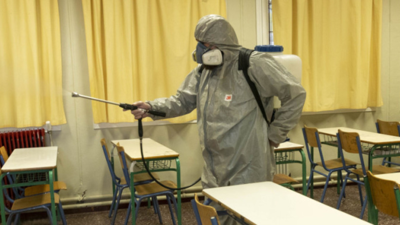 Θετική στον κορωνοϊό δασκάλα στο Δημοτικό Σχολείο Μερόπης