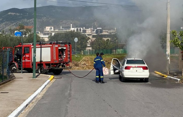 Καλαμάτα: Φωτιά σε αυτοκίνητο