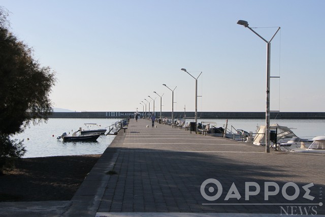 Παρεμβάσεις σε Ναυαρίνου  και κεντρική προκυμαία