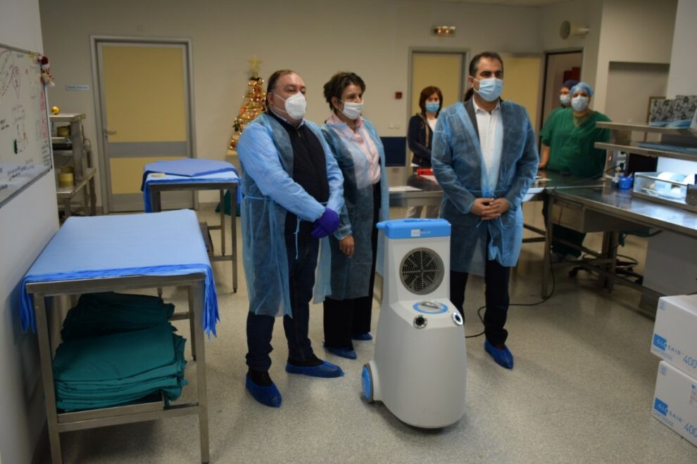 Ρομποτικό σύστημα απολύμανσης  στο Γενικό Νοσοκομείο, δωρεά από το Δήμο Καλαμάτας