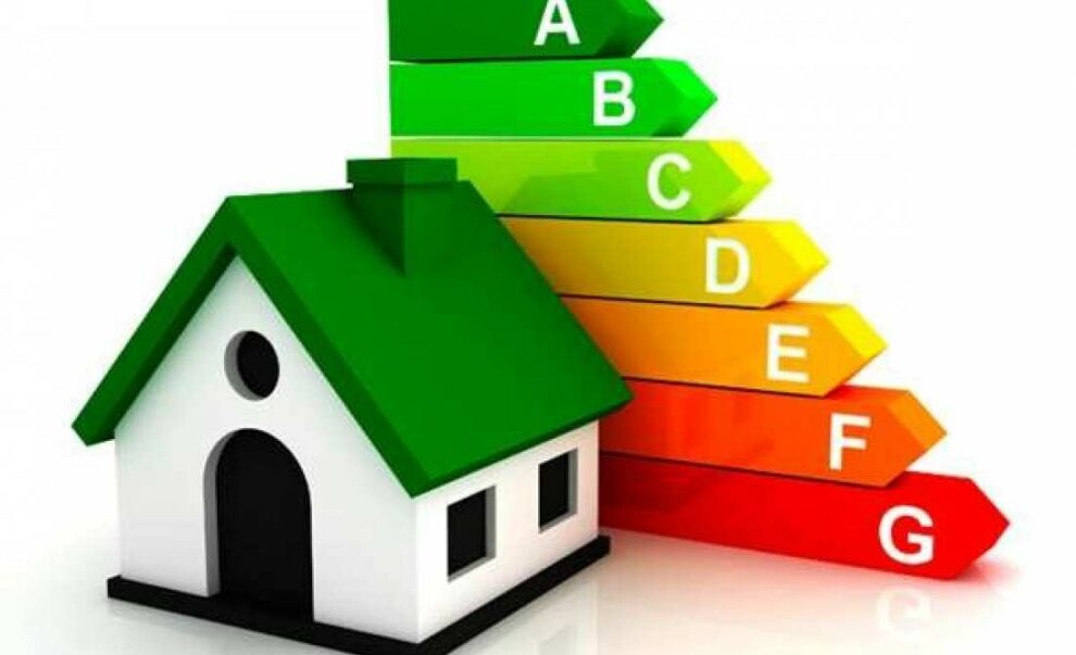 «Εξοικονομώ – Αυτονομώ»  για ενεργειακή αναβάθμιση – Ξεκινά σήμερα η υποβολή αιτήσεων ιδιοκτητών κατοικιών