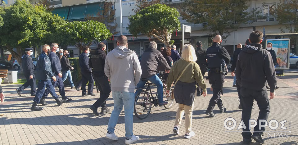 Η αστυνομία διέλυσε συγκέντρωση για την “επέτειο” Γρηγορόπουλου στην πλατεία της Καλαμάτας –  Προσαγωγή τουλάχιστον 3 ατόμων (φωτογραφίες)