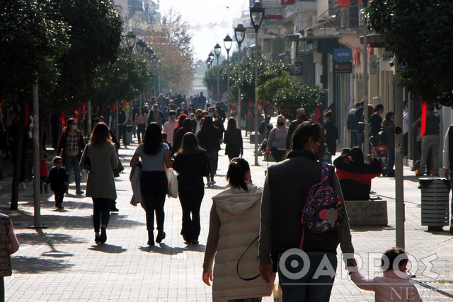 Οι Καλαματιανοί απόλαυσαν την κυριακάτικη βόλτα τους