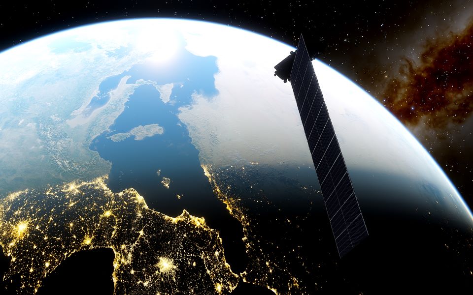 Δορυφορικό ίντερνετ στην Ελλάδα φέρνει ο Έλον Μασκ