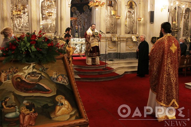 Με “διπλές” λειτουργίες και ευλαβική τήρηση των μέτρων τα φετινά Χριστούγεννα στις εκκλησίες της Καλαμάτας  (φωτογραφίες)