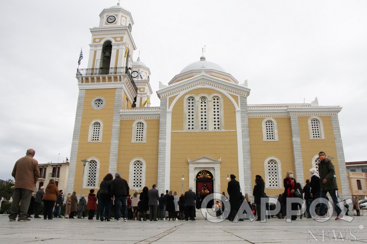 Με μέτρα και αποστάσεις η Καλαμάτα γιόρτασε την Πολιούχο της Παναγία Υπαπαντή