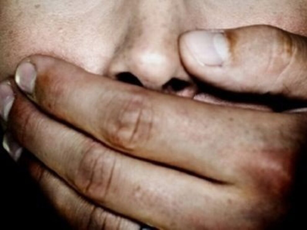 Ιωάννης Δούζης: «Οι αγκυλώσεις των μικρών κοινωνιών δεν  έχουν ξεπερασθεί για τα θύματα κακοποίησης»