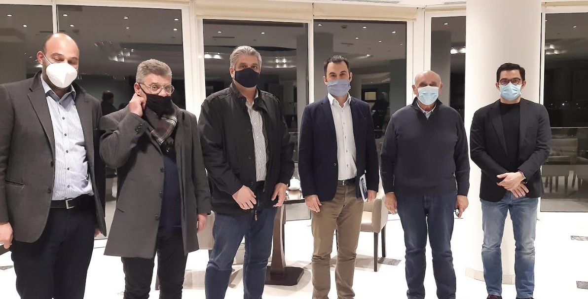 Συνάντηση Χαρίτση  με ξενοδόχους Μεσσηνίας