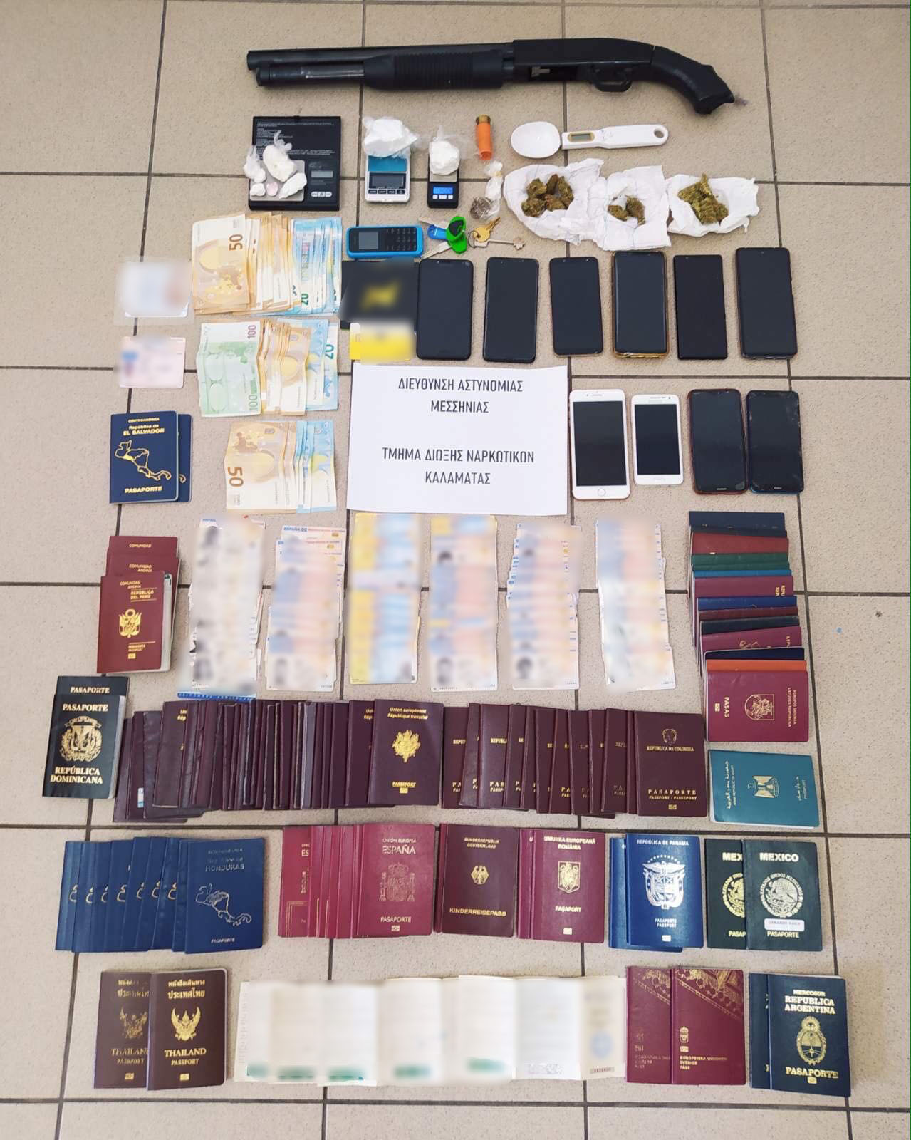 Εξαρθρώθηκε εγκληματική οργάνωση που διακινούσε ναρκωτικά και έγγραφα αλλοδαπών σε Μεσσηνία και Αττική