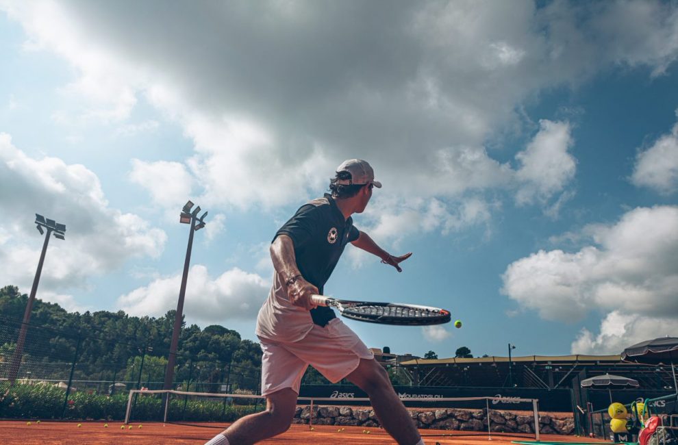 Ίδρυση παγκόσμιου προπονητικού κέντρου τένις στην Costa Navarino