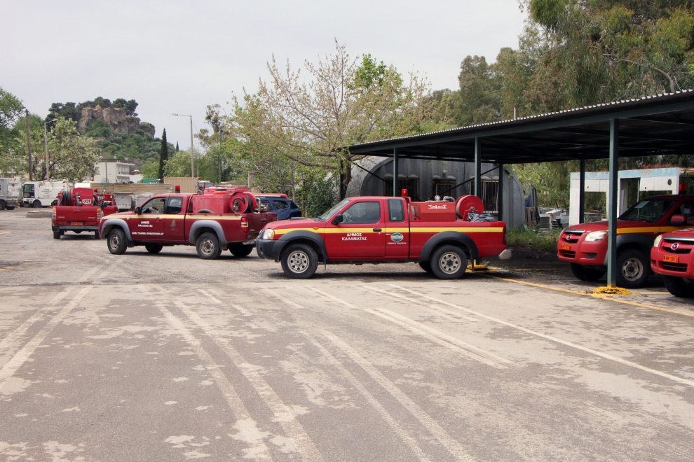 Καλαμάτα: Αναχώρησαν τα Δημοτικά Πυροσβεστικά Οχήματα για τη μάχη κατά των πυρκαγιών