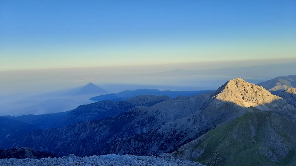 Διήμερη εξόρμηση και νυχτερινή ανάβαση στον Προφήτη Ηλία από τον “Ευκλή”