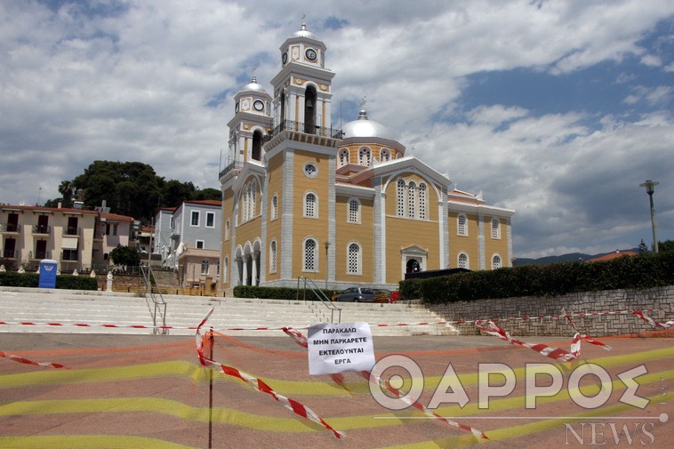 Στήθηκε το εργοτάξιο και ξεκινούν οι εργασίες στην πλατεία Υπαπαντής