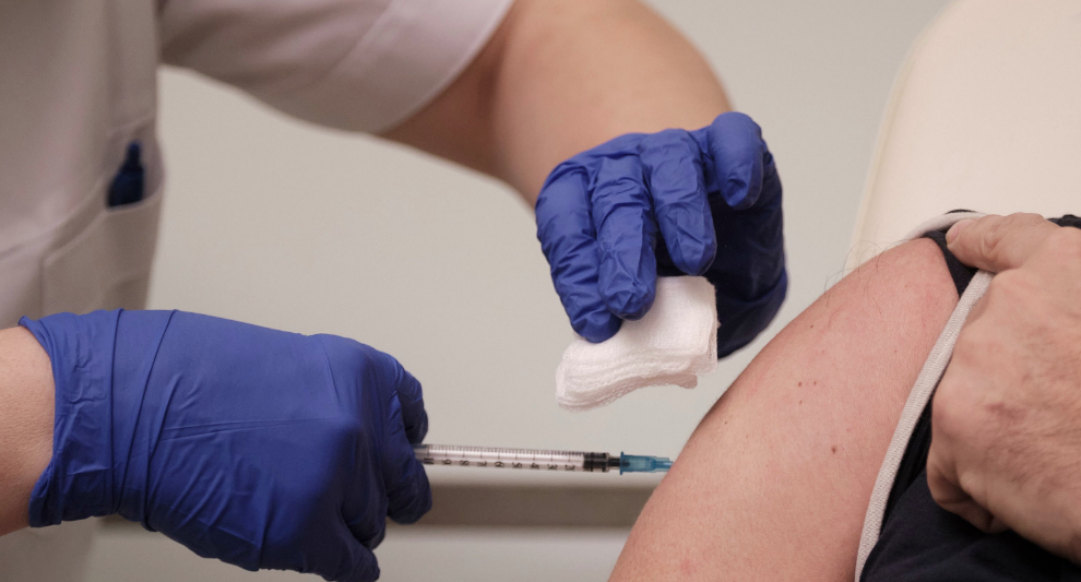 Μεσσηνία: Απρόθυμοι οι γιατροί για τους κατ’ οίκον  εμβολιασμούς λόγω μη νομικής τους κάλυψης