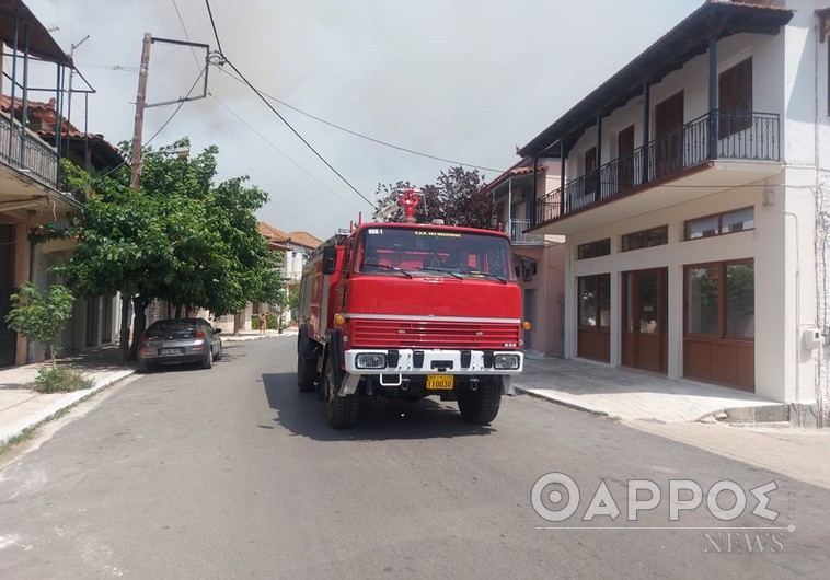 Τεράστια η φωτιά στην Άνω Μεσσηνία – Εκκενώθηκε το Διαβολίτσι