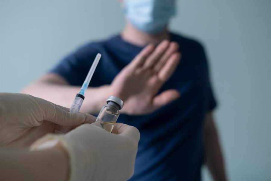 Παναγιώτης Νίκας: «Πανδημία οι ανεμβολίαστοι,  τους εκλιπαρώ να εμβολιαστούν»