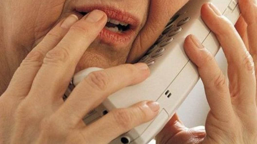 Συνεχίζονται τα περίεργα τηλεφωνήματα από το εξωτερικό σε Μεσσήνιους