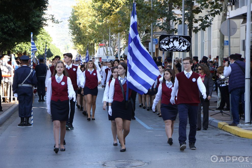 Με όλες τις τιμές εορτάστηκε η επέτειος του «ΟΧΙ» στην Καλαμάτα