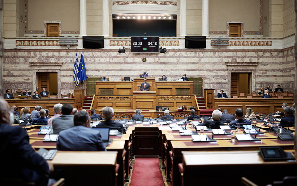 Στην Ολομέλεια η συζήτηση για την αμυντική συμφωνία Ελλάδας-Γαλλίας