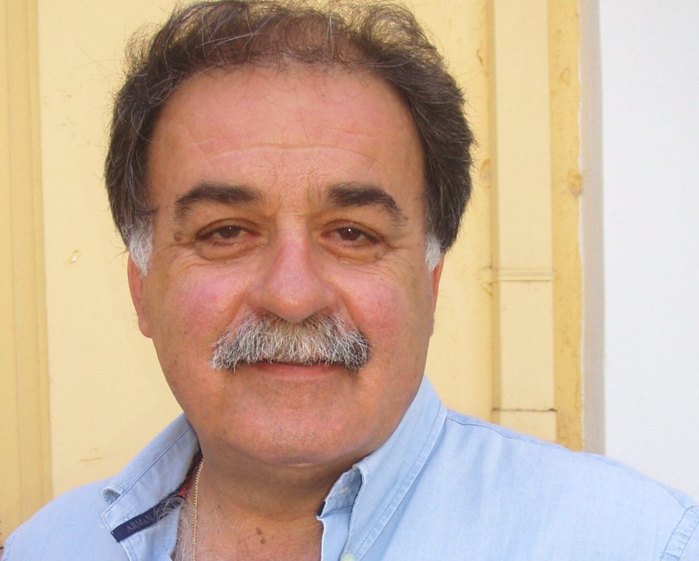 Δήμος Τριφυλίας: Αυτόφωρο ο Σ. Μπακούρος για αδέσποτα σκυλιά στο Λύκειο Φιλιατρών