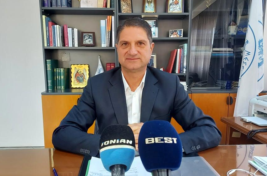 Nέους υποψήφιους συμβούλους  ανακοίνωσε ο Γιώργος Αθανασόπουλος